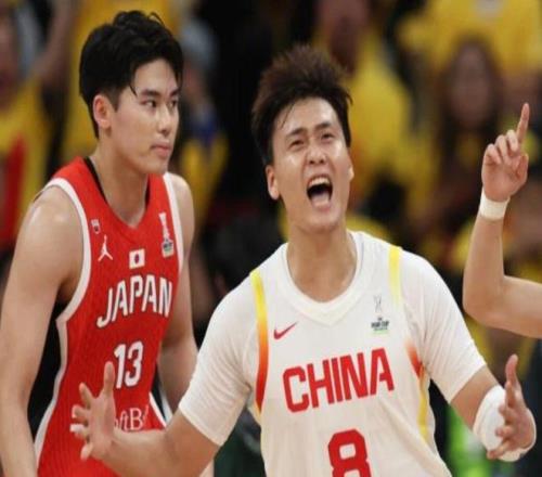 激战正酣,卡拉巴赫与,阿贾克斯半,世界杯赛事,2026世界杯,赛事动态,赛程安排,球队信息