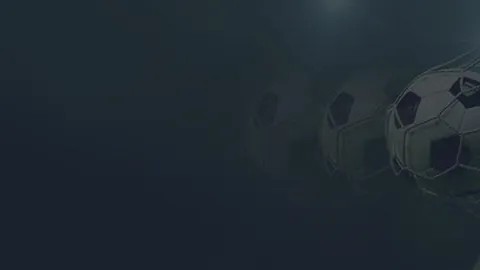 太阳与勇士激战正酣：轮换问题引热议 科尔或遭遇考验